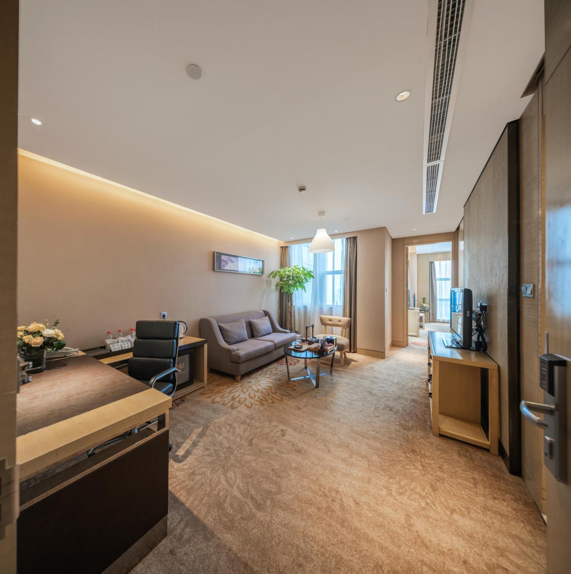 Grand Skylight International Hotel Ganzhou Chang Zhen Avenue Экстерьер фото
