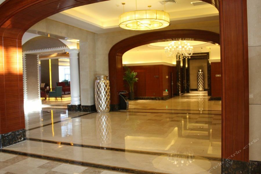 Grand Skylight International Hotel Ganzhou Chang Zhen Avenue Экстерьер фото